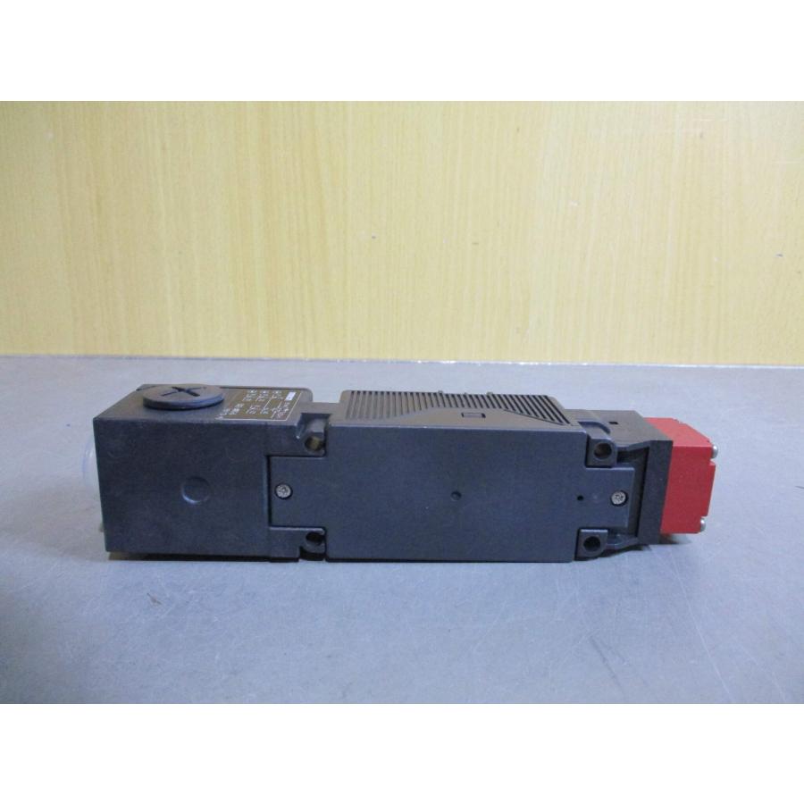 D4DS-K2 | Attuatore Omron, per uso con Interruttore di sicurezza D4NS | RS