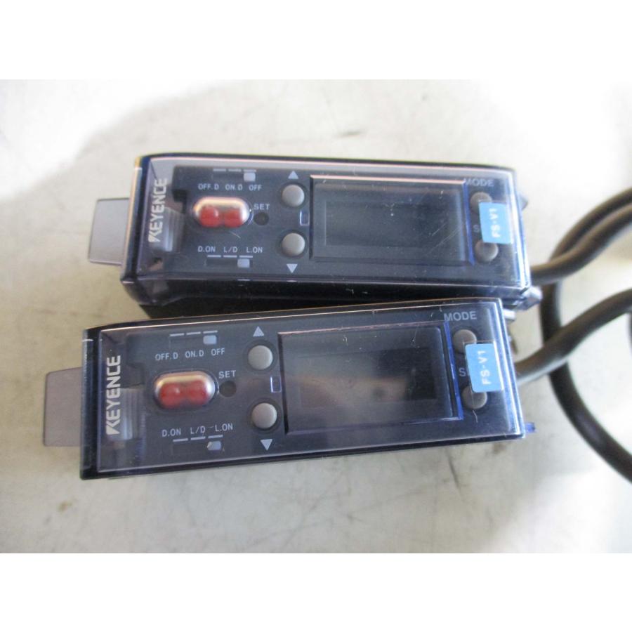 中古 KEYENCE FS-V ファイバーセンサーアンプ 2セット(AANR50106B097
