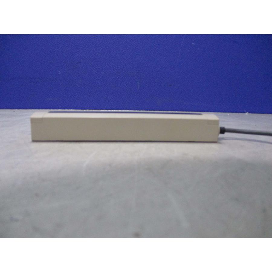 ②OMRON　F3W-B035-D、F3W-B035-Lのセット 中古OMRON F3W-B035-D ／F3W-B035-L ワーク検出用エリアセンサ2