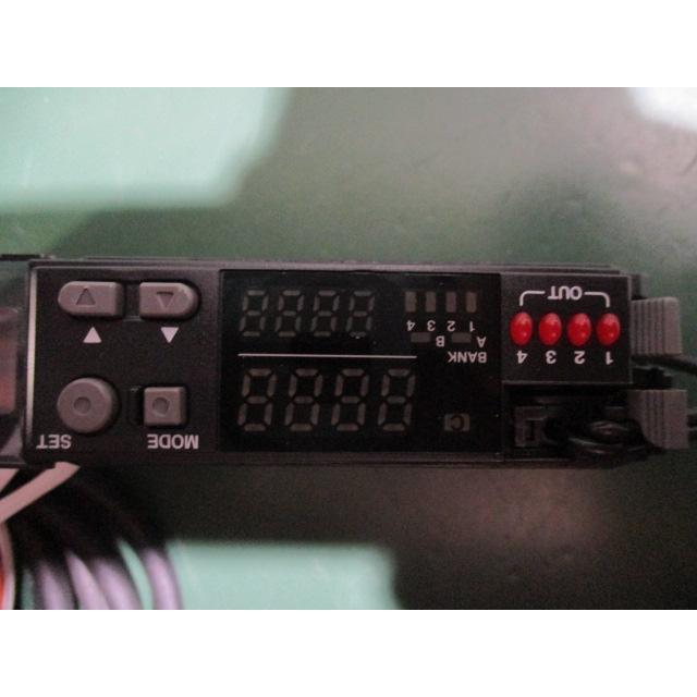 中古 KEYENCE CZ-V21A ディジタルカラーセンサ アンプ 中古 KEYENCE CZ-V21A ディジタルカラーセンサ アンプ