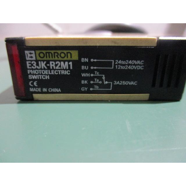 中古 OMRON E3JK-R2M1 光電スイッチセンサー(AASR41014A164 