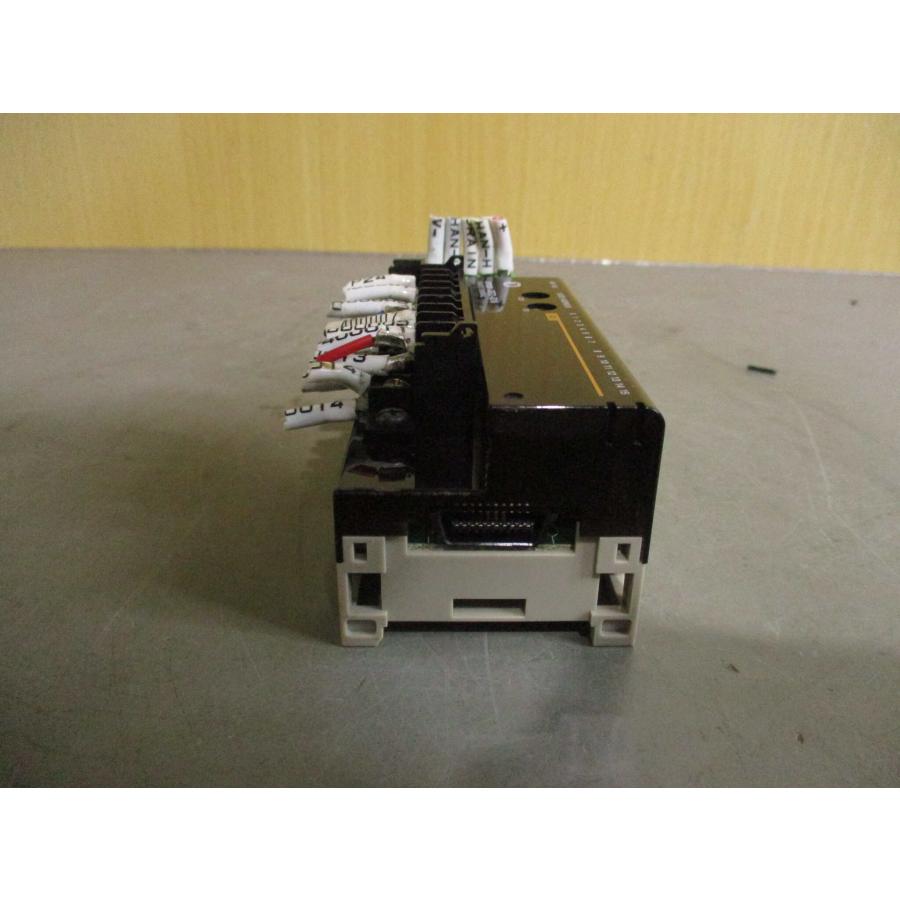 中古 OMRON REMOTE TERMINAL DRT2-ID16 (BATR60904D153