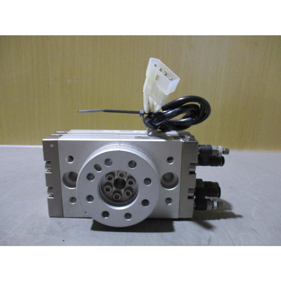中古 SMC MSQB20R-M9B ロータリテーブル ラックピニオンタイプ 中古 SMC MSQB20R-M9B ロータリテーブル ラックピニオンタイプ