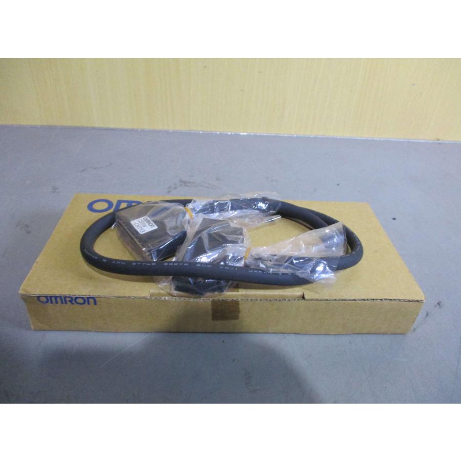新古 OMRON CS1W-CN713 接続ケーブル(EATR60709C019) : growdetrading