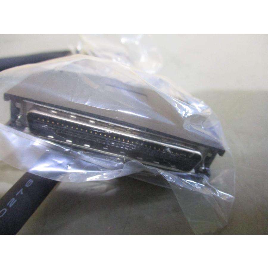 新古 OMRON CS1W-CN713 接続ケーブル(EATR60709C019) : growdetrading
