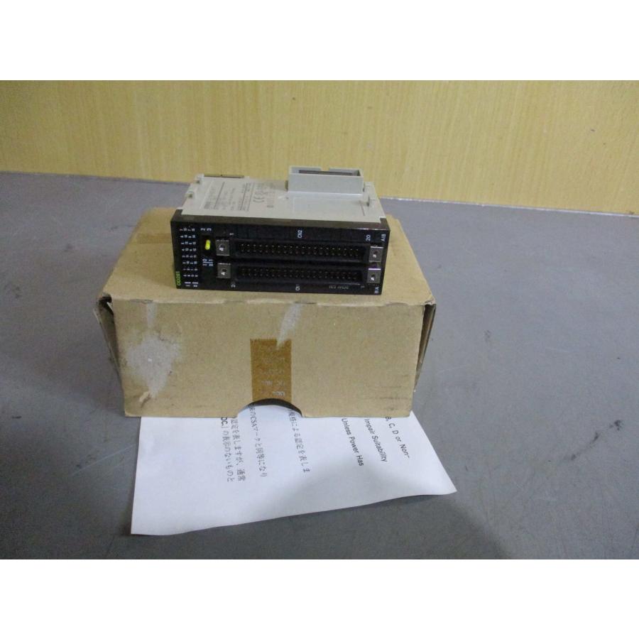 新古 OMRON CJ1W-OD261 PLC OUTPUT UNIT 24VDC(EATR60709C044