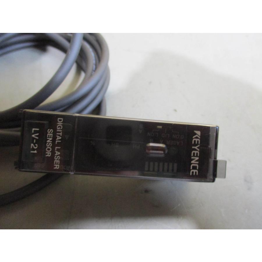新古 KEYENCE LV-21 デジタルレーザセンサ (EATR60711B008
