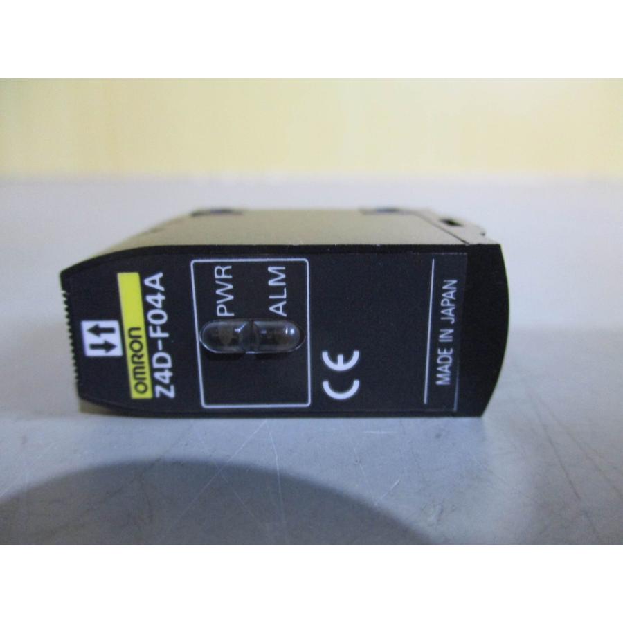 新古 OMRON Z4D-F04A ローコスト短距離変位センサ Z4D-F 新古 OMRON Z4D-F04A ローコスト短距離変位センサ Z4D-F