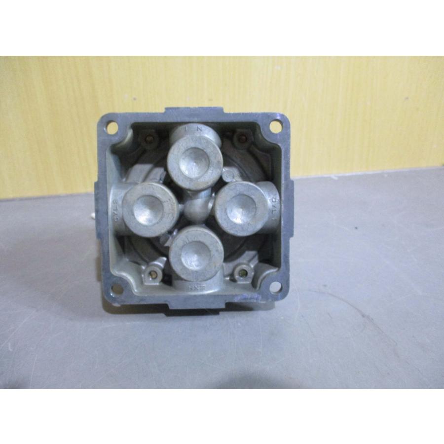 新古 CKD HSVC2-10-4H 手動切換弁 HSVシリーズ(EBJR60508C105 