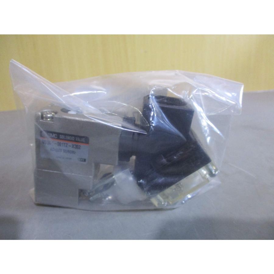 新古 SMC VO301-001TZ-X302 バルブ付シリンダ用電磁弁 (EBMR61026E090
