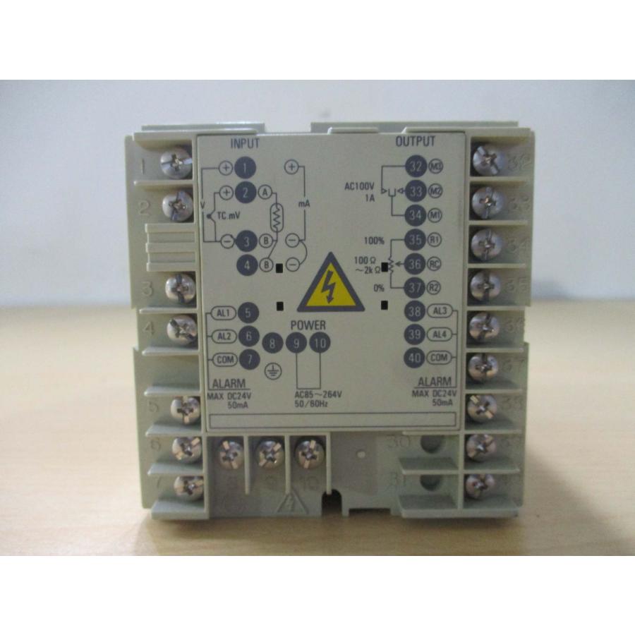 中古CHINO デジタル指示調節計 DBシリーズ DB1120-000(FABR41130D009