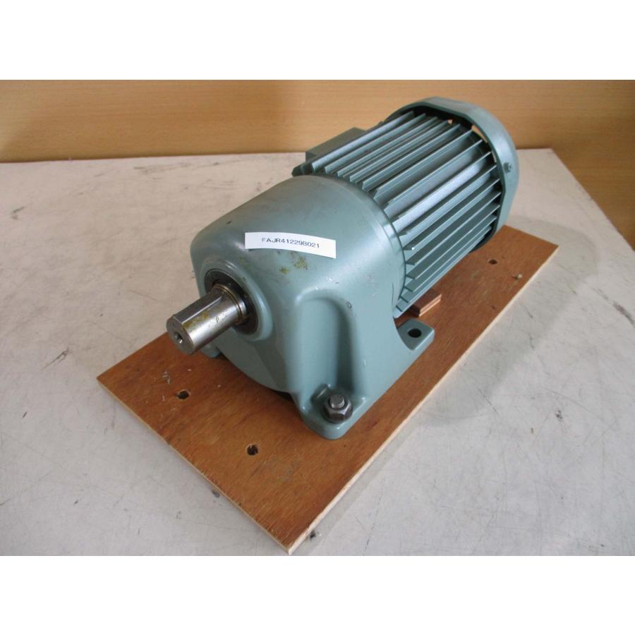 中古 TSUBAKI GEAR MOTOR GMTA040-24L10 3PHASE-0.4KW-4P 200 中古 TSUBAKI GEAR MOTOR GMTA040-24L10 3PHASE-0.4KW-4P 200