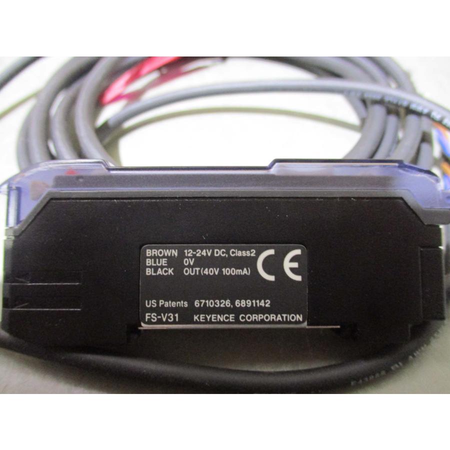 その他 KEYENCE FS-V31 新古 KEYENCE FS-V31 ファイバーセンサーアンプ(FAJR50118B030
