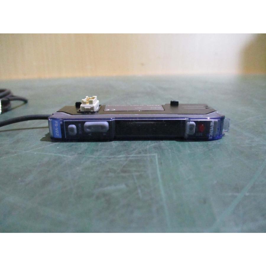 中古 KEYENCE キーエンス FS-V22 ファイバセンサ(FAXR50421C050