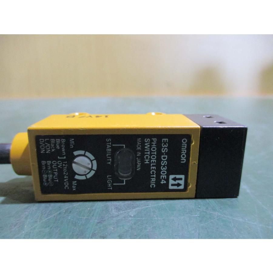 中古 Omron E3S-DS30E4 Photoelectric switch sensor(FBGR50328D042)｜growdetradingltd｜05