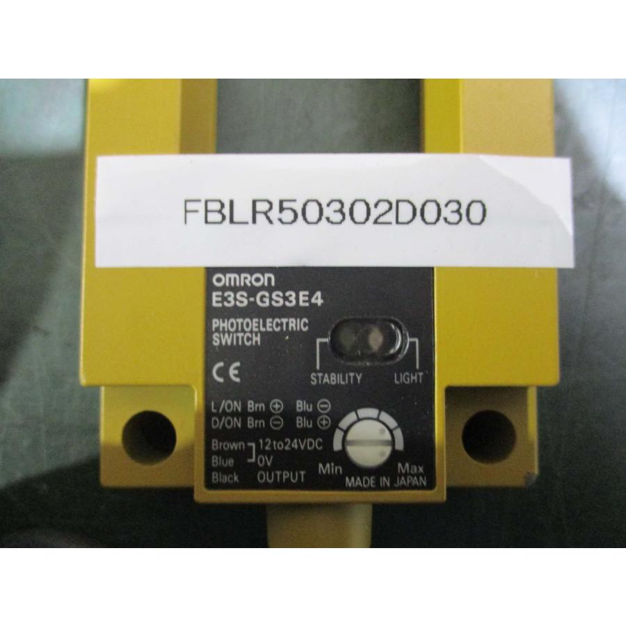新古 OMRON PHOTOELECTRIC SWITCH E3S-GS3E4(FBLR50302D030