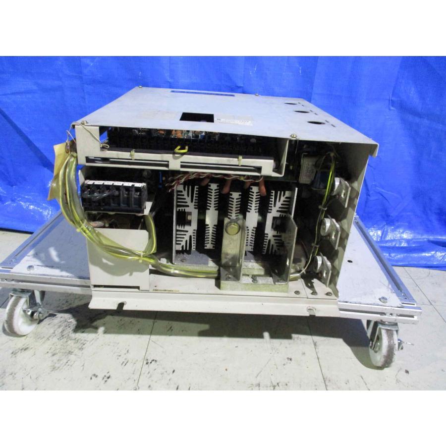 中古 Yaskawa Varispeed-505 CDMR-WII Drive    230V 180A <送料別> (JAAR60528E001)の画像