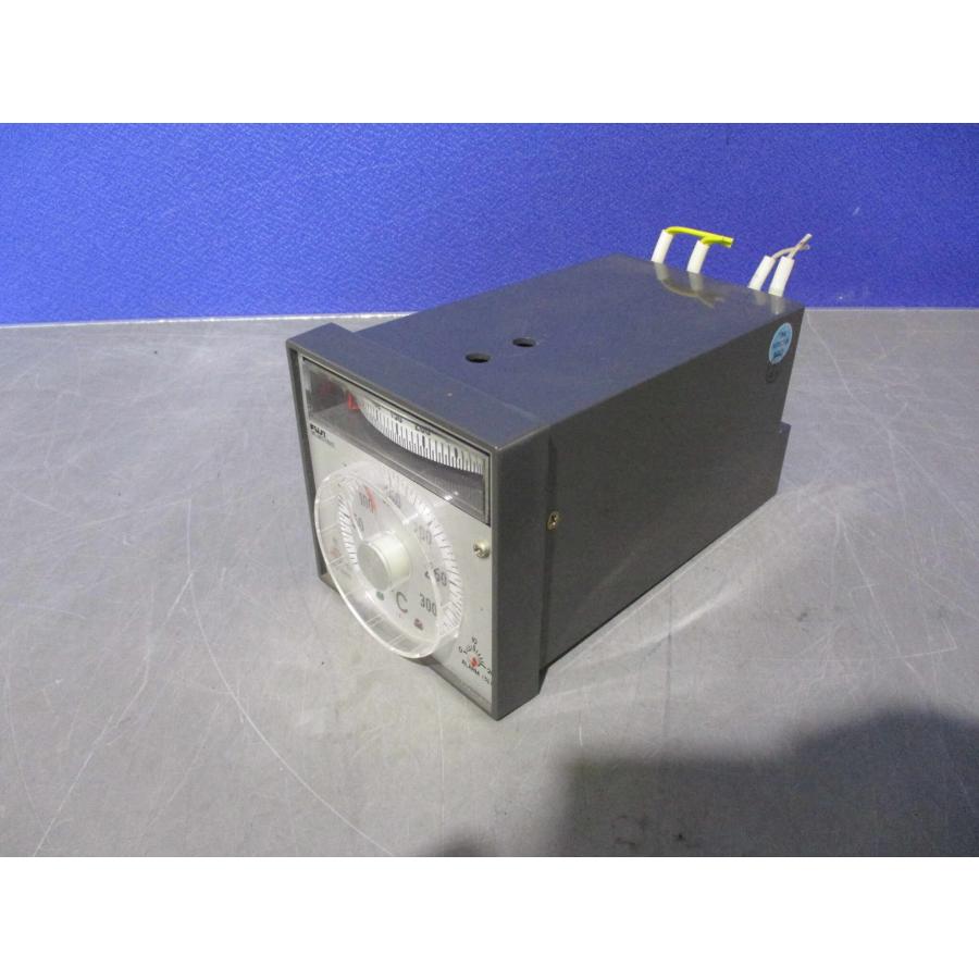 中古 FUJI ELECTRIC PZXVFC72-0F 電子式温度調節計 (JAER51222C093