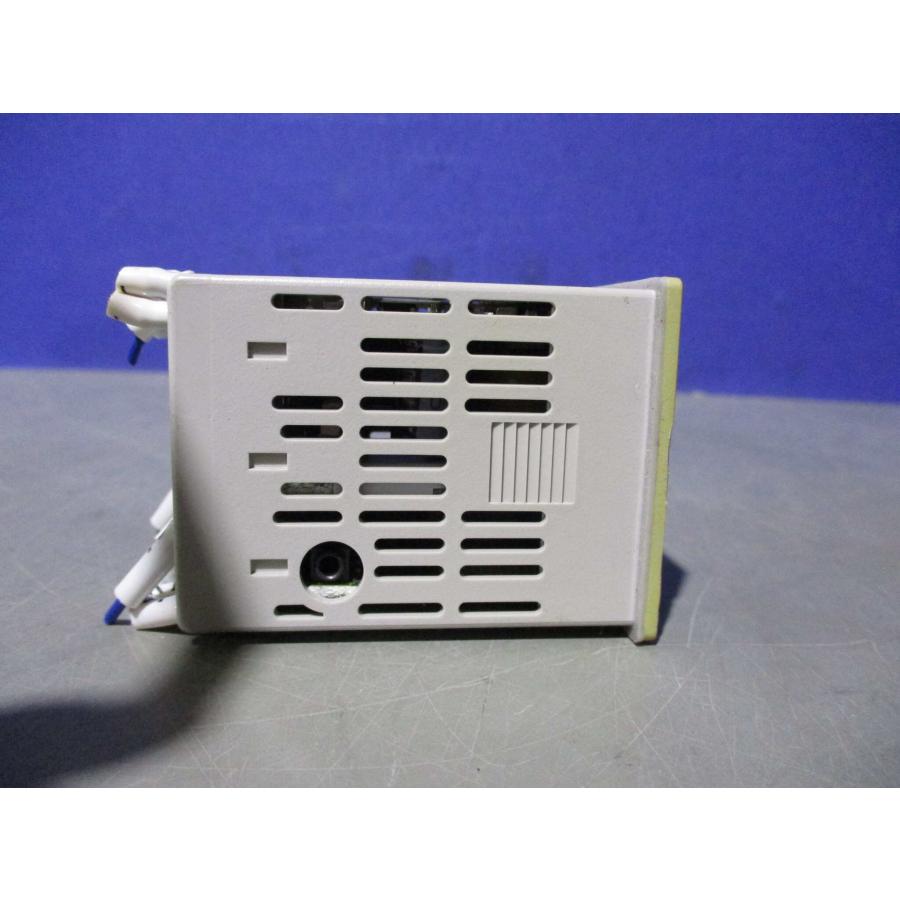中古 YAMATAKE AZBIL デジタル指示調節計 SDC15(JAGR60605C191