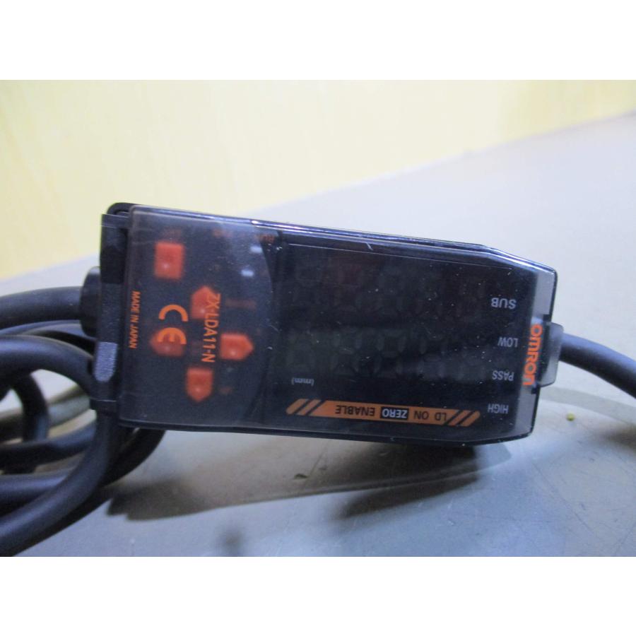 中古 OMRON ZX-LDA11-N スマートセンサ(JANR61016E098