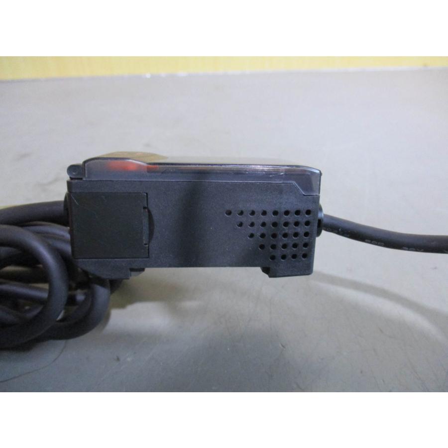 中古 OMRON ZX-LDA11-N スマートセンサ(JANR61016E098