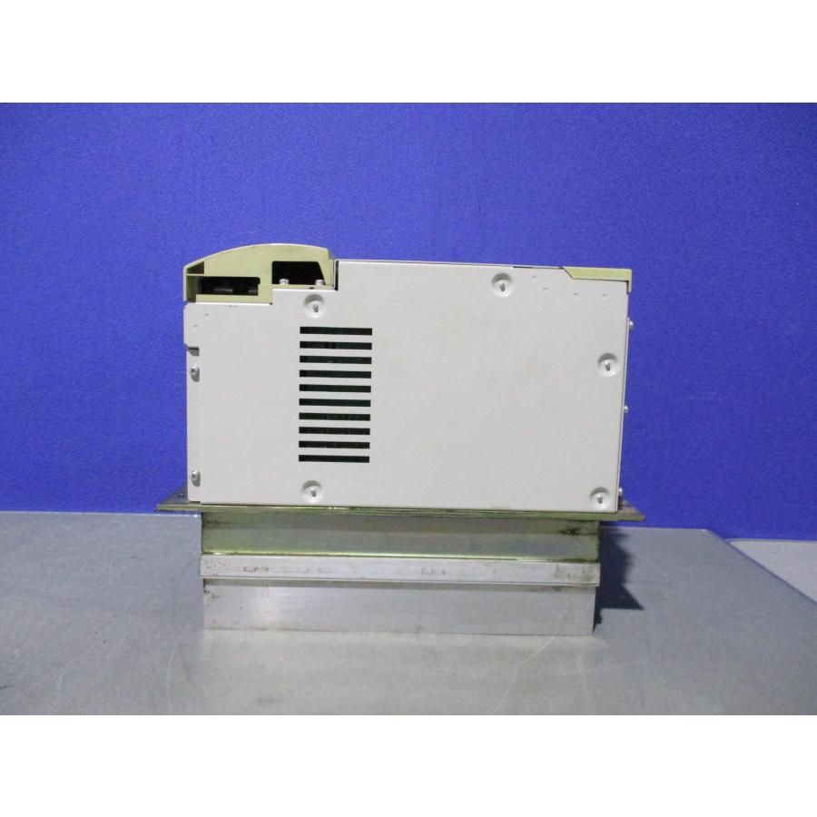 中古 YASKAWA VS-656 MR5 200V CLASS 3PH 15KW / VS-626M5 INVERTER