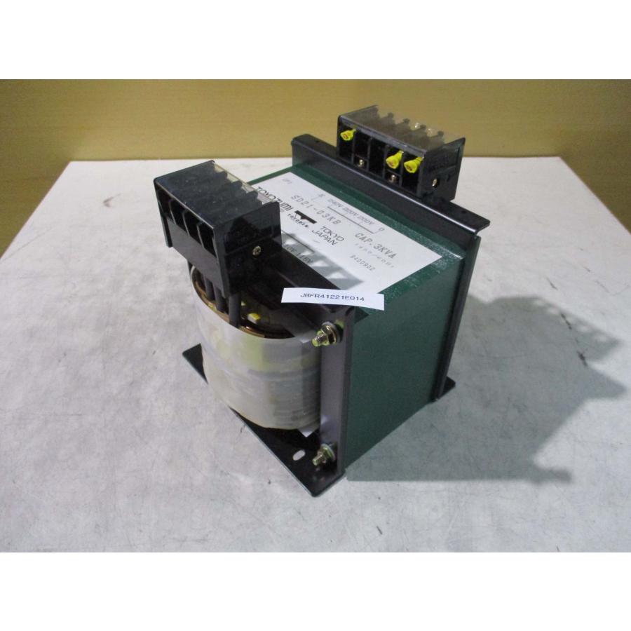 中古 TOYOZUMI isolation transformer SD21-03KB 200V対100Vの 中古 TOYOZUMI isolation transformer SD21-03KB 200V対100Vの