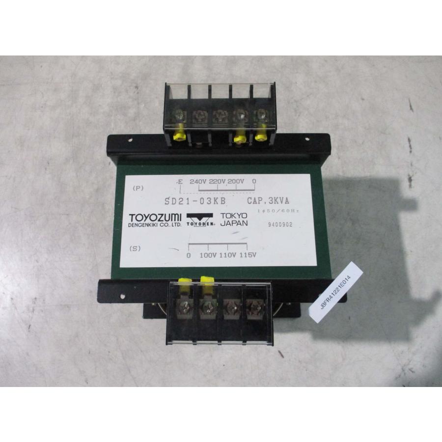 中古 TOYOZUMI isolation transformer SD21-03KB 200V対100Vの 中古 TOYOZUMI isolation transformer SD21-03KB 200V対100Vの
