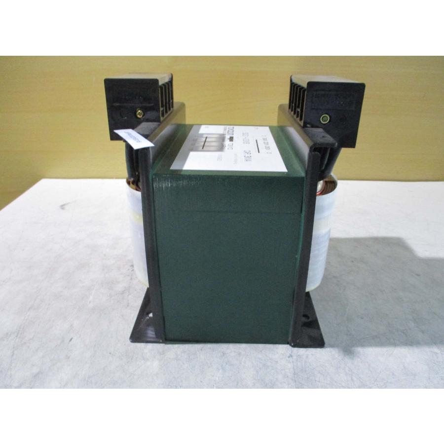 中古 TOYOZUMI isolation transformer SD21-03KB 200V対100Vの 中古 TOYOZUMI isolation transformer SD21-03KB 200V対100Vの