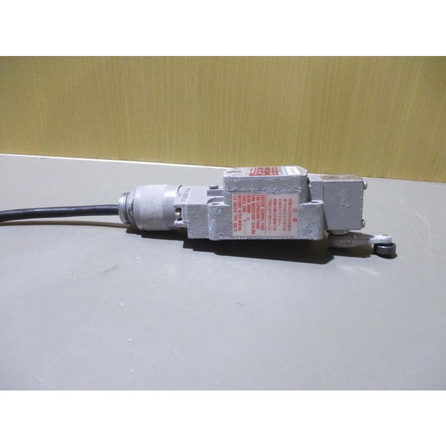中古 AZBIL 1LX5001-Rタテ形防爆リミットスイッチ(JCER41114D008 中古 AZBIL 1LX5001-Rタテ形防爆リミットスイッチ(JCER41114D008