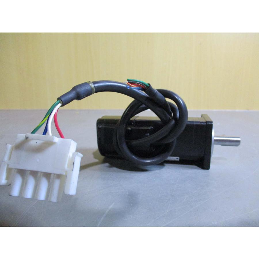 中古 YASKAWA AC SERVO MOTOR SGMAH-01A1A61 サーボモーター 100W