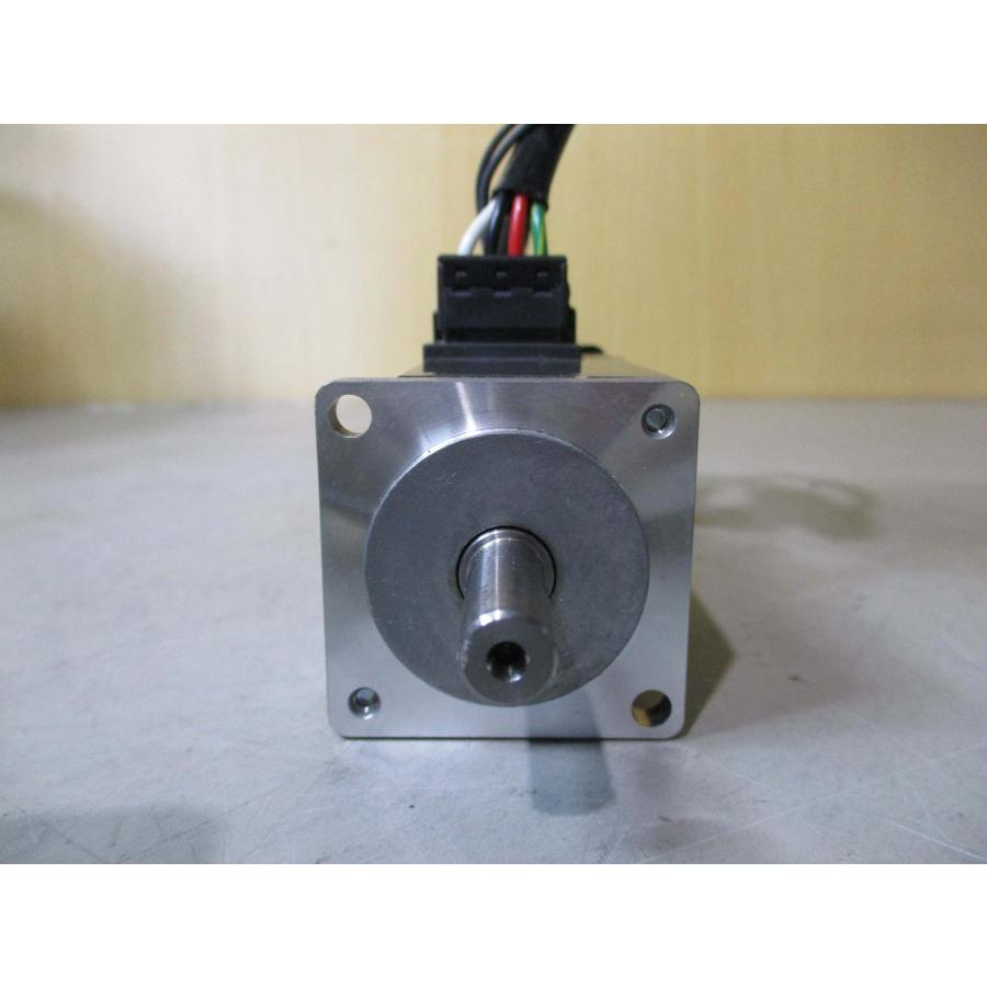 中古MITSUBISHI AC SERVO MOTOR HC-KFS13B サーボモータ 3AC 105V 0.7A