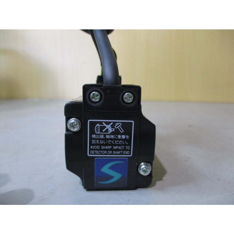 中古MITSUBISHI AC SERVO MOTOR HC-KFS13B サーボモータ 3AC 105V 0.7A