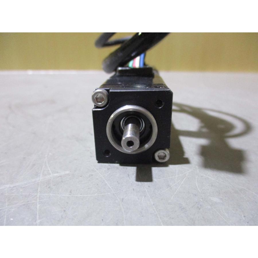 中古 YASKAWA AC SERVO MOTOR SGMM-A2C312C サーボモータ 20W 24V 2A