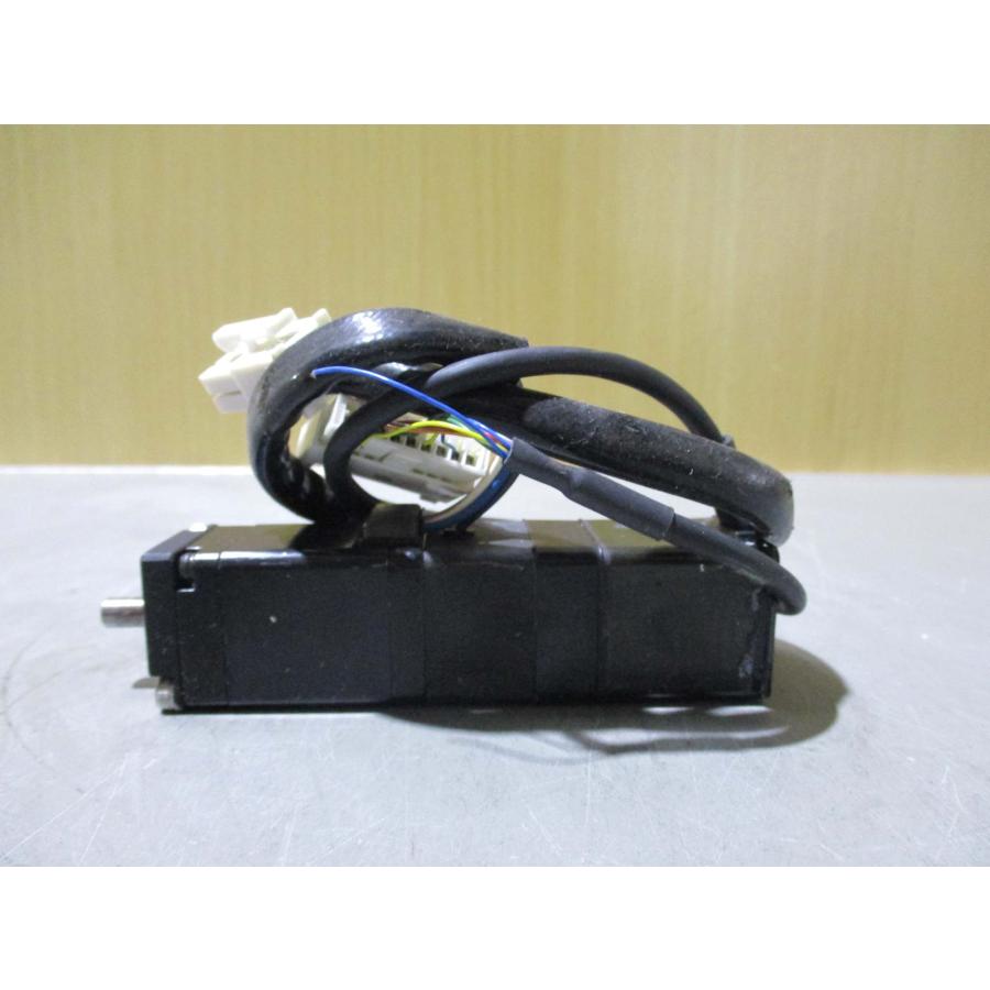 中古 YASKAWA AC SERVO MOTOR SGMM-A2C312C サーボモータ 20W 24V 2A