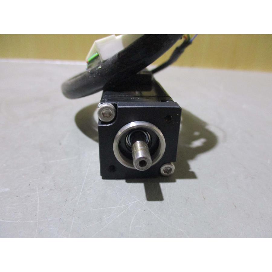 中古 YASKAWA AC SERVO MOTOR SGMM-A2C312C サーボモータ 20W 24V 2A