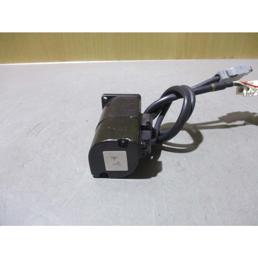 中古YASKAWA / 安川電機 安川 サーボモーター SGMAH-A5BAA21