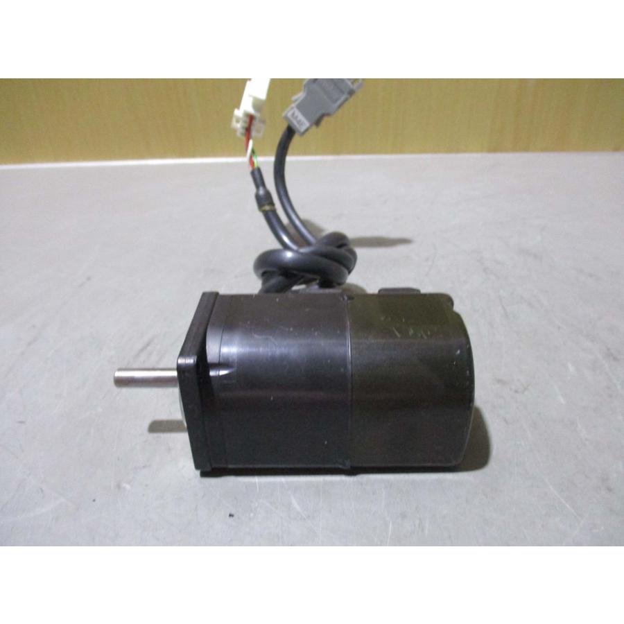 中古YASKAWA / 安川電機 安川 サーボモーター SGMAH-A5BAA21