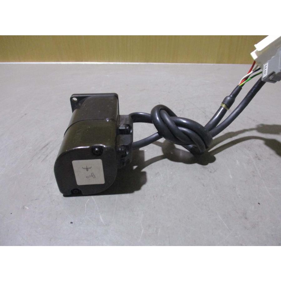 中古YASKAWA / 安川電機 安川 サーボモーター SGMAH-A5BAA21