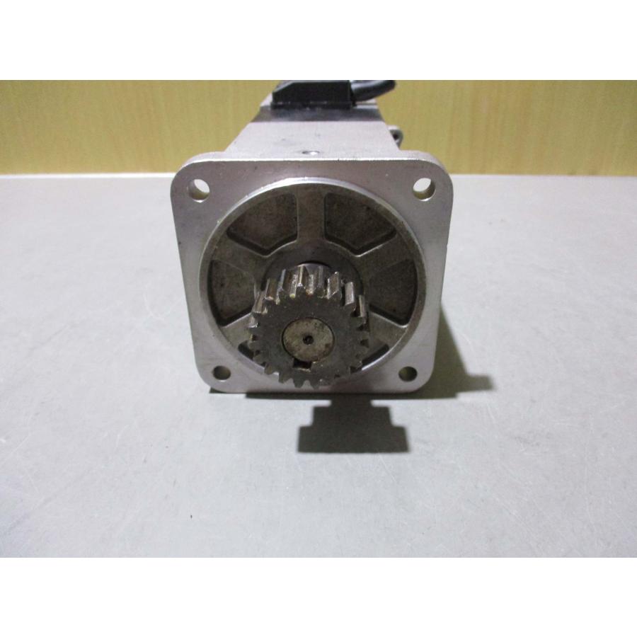 中古 OMRON R88M-H30030-B AC Servo Motor ACサーボモーター