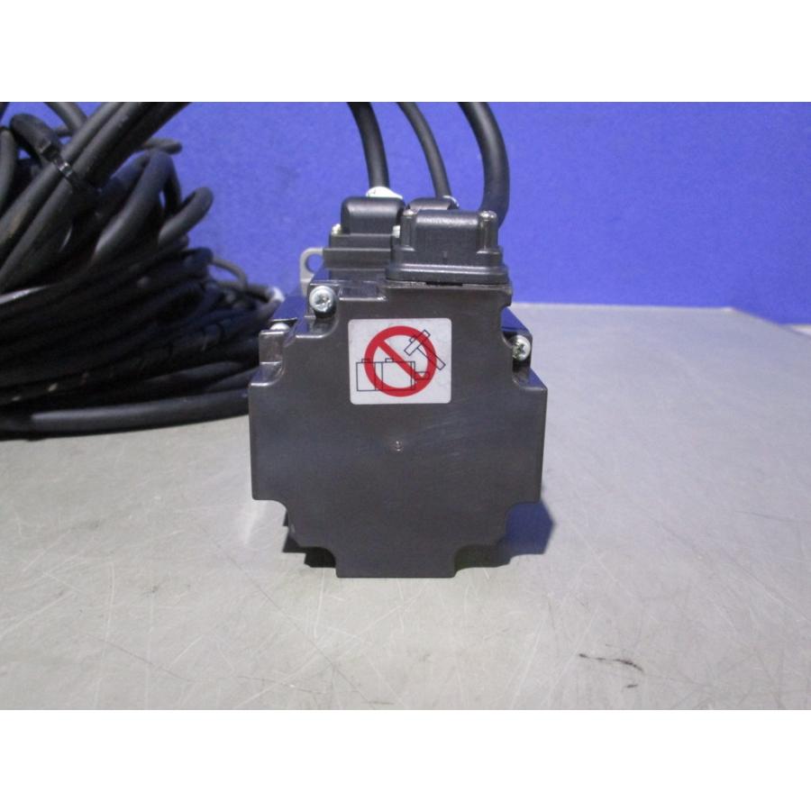 中古 MITSUBISHI HG-KR23B サーボモーター 200W (KBYR70712A041 
