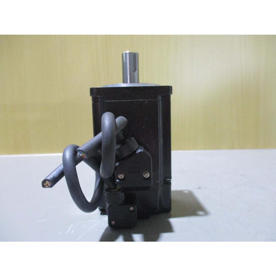 中古 YASKAWA SGMJV-04A3A61 ACサーボモーター 400W(KCCR41116C006