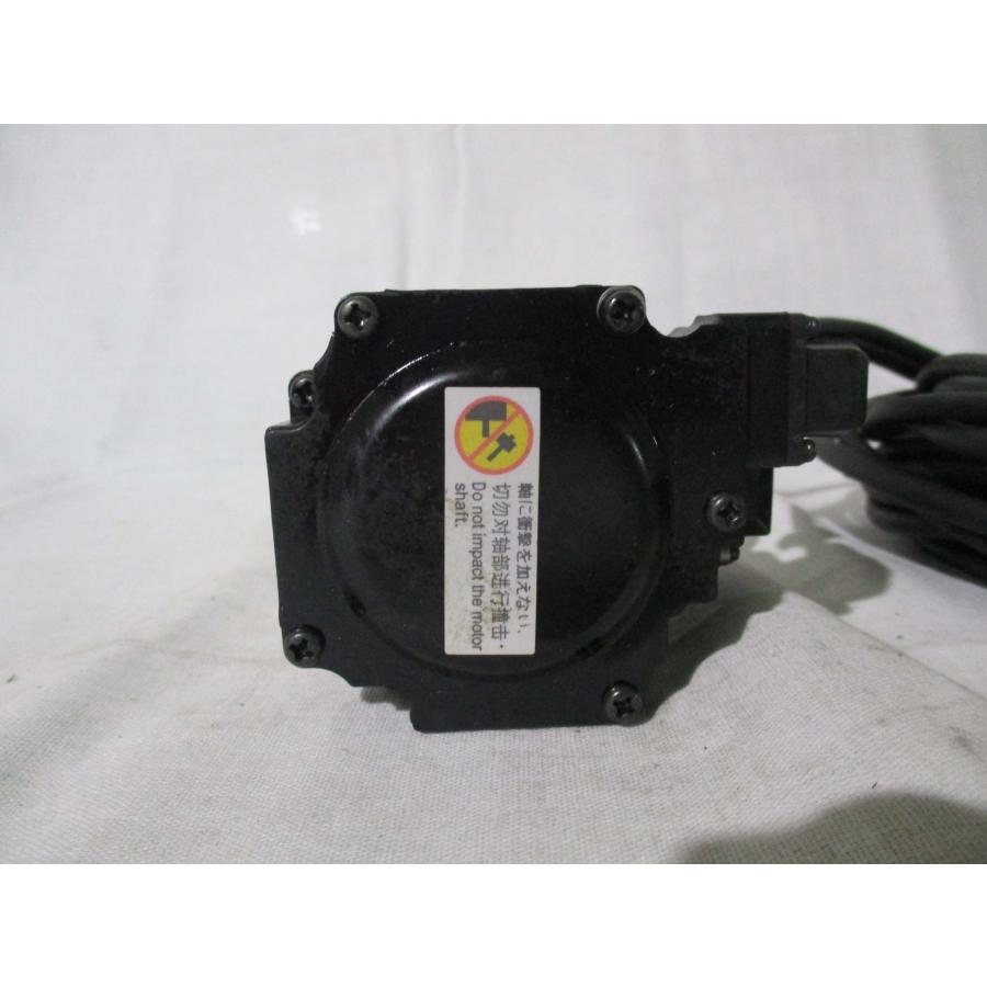 中古 OMRON ACサーボモータ R88M-K20030T/R88A-CRKA005S/R88A 中古 OMRON ACサーボモータ R88M-K20030T/R88A-CRKA005S/R88A
