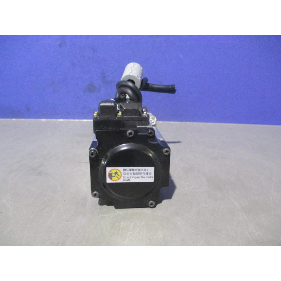 中古 OMRON R88M-K20030L-S2 サーボモータ (KCGR70814C027 