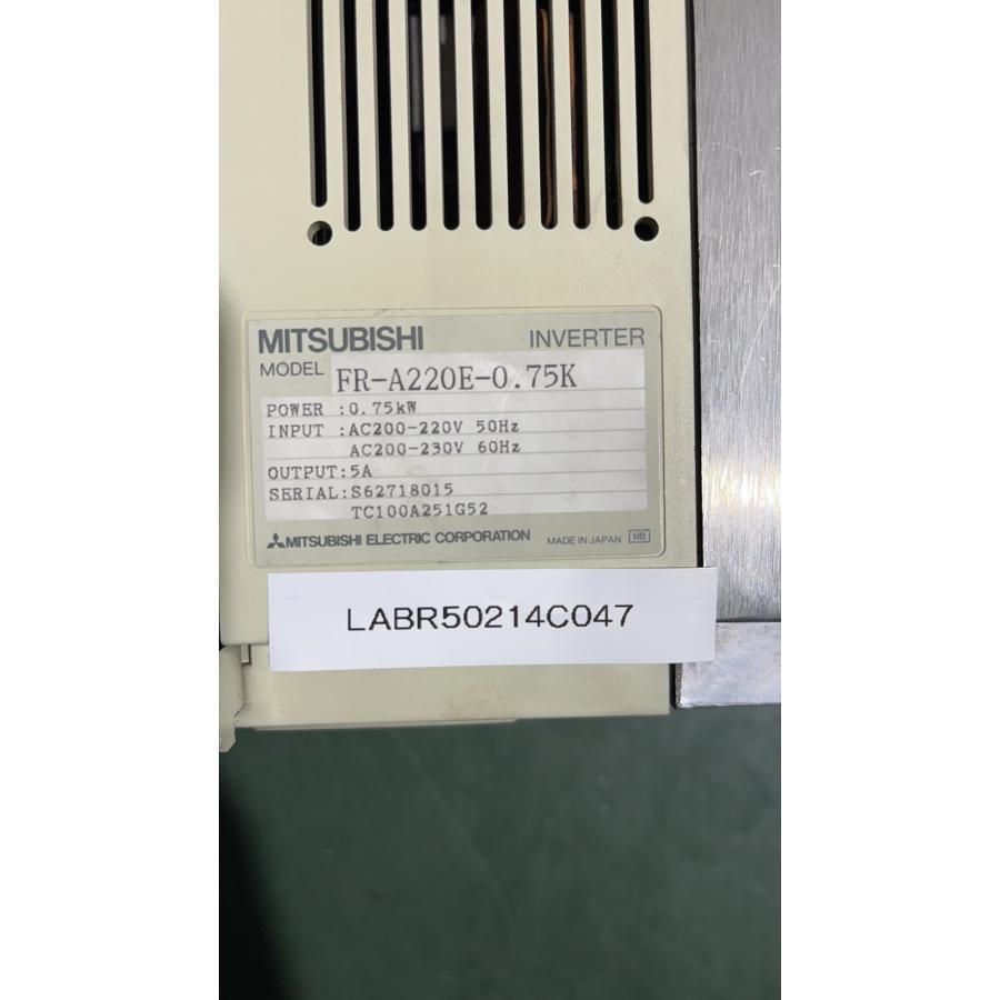 中古MITSUBISHI FREQROL-A200 FR-A220E-7.5KP 7.5kW 中古MITSUBISHI FREQROL-A200 FR-A220E-7.5KP 7.5kW