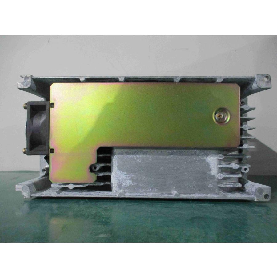 中古 YASKAWA VARISPEED 616G5 INVERTER CIMR-G5A23P7 インバータ 200V