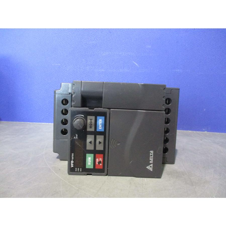 中古 DELTA VFD022E23J 2.2KW インバータ (LAER51229D111