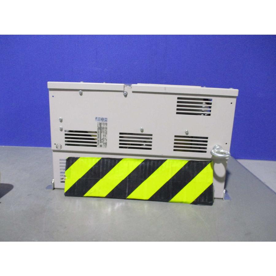 新古 YASKAWA VARISPEED G7 CIMR-G7A2022 高性能 200-240V 37KVA 汎用