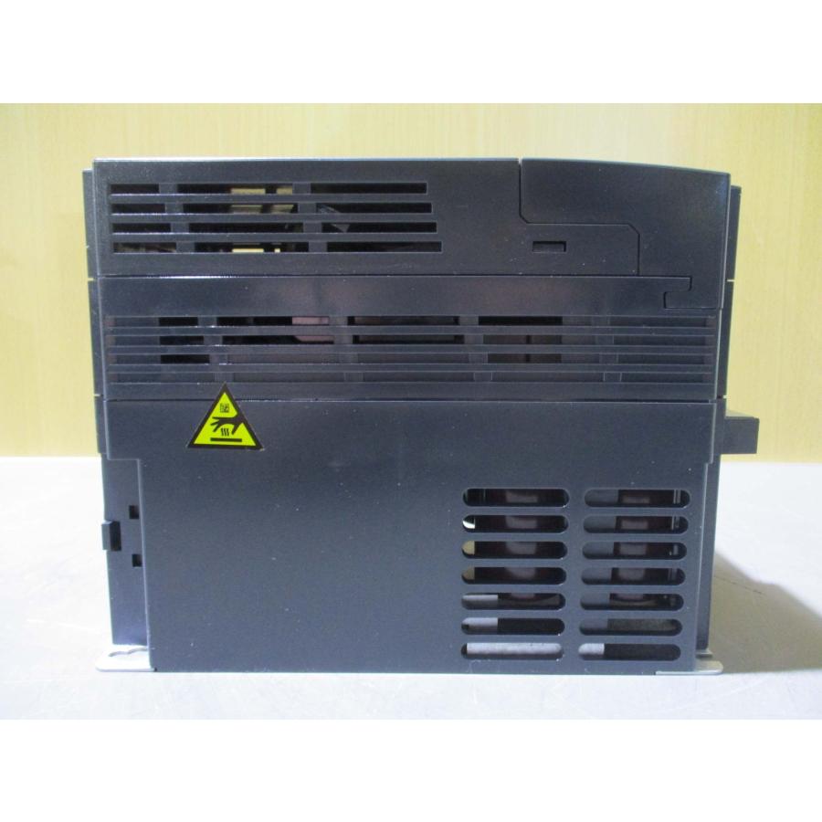 中古TOSHIBA VFS15-2075PM 7.5kw 三相200V インバータ VFS15シリーズ 