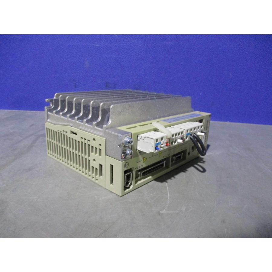 中古 YASKAWA SERVO PACK SGDM-04ADA ACサーボパック (LBFR60405D182
